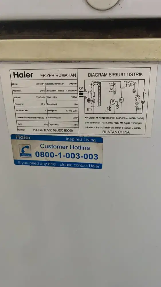 Freezer kondisi baik.