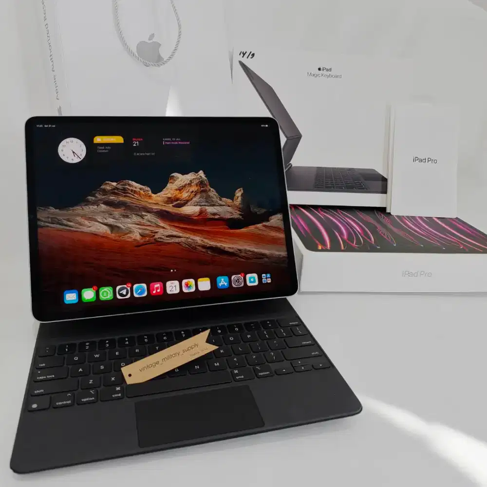 iPad Pro 12.9-inch M2 (6th Gen) 256GB + Keyboard. Pribadi. Istimewah
