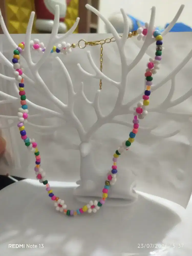 Kalung manik-manik Bunga beaded flower