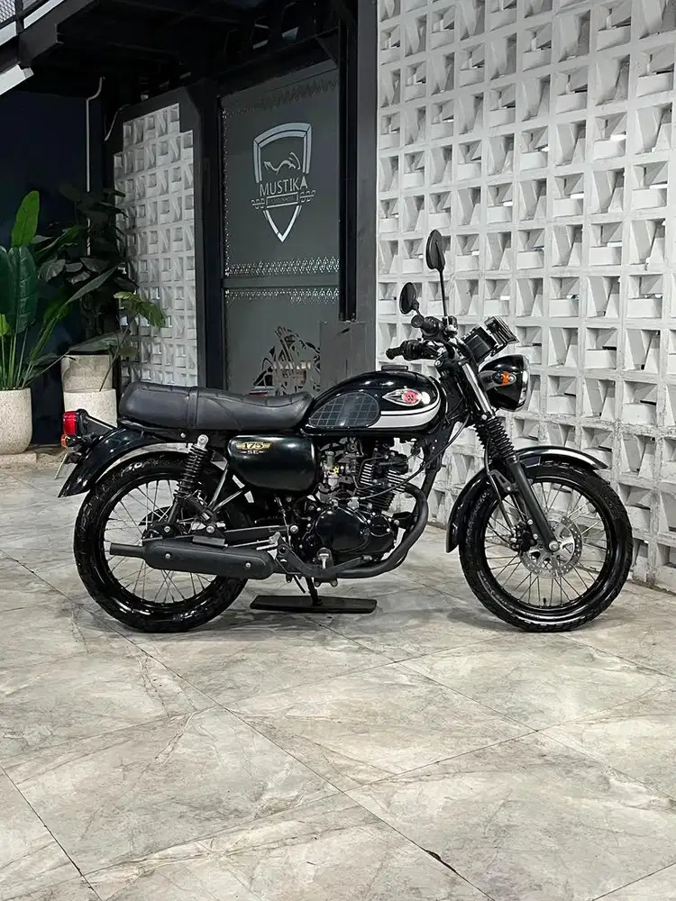 Stok Terbatas!!Kawakasi W175 Se th 2019 - Ayu Mustika
