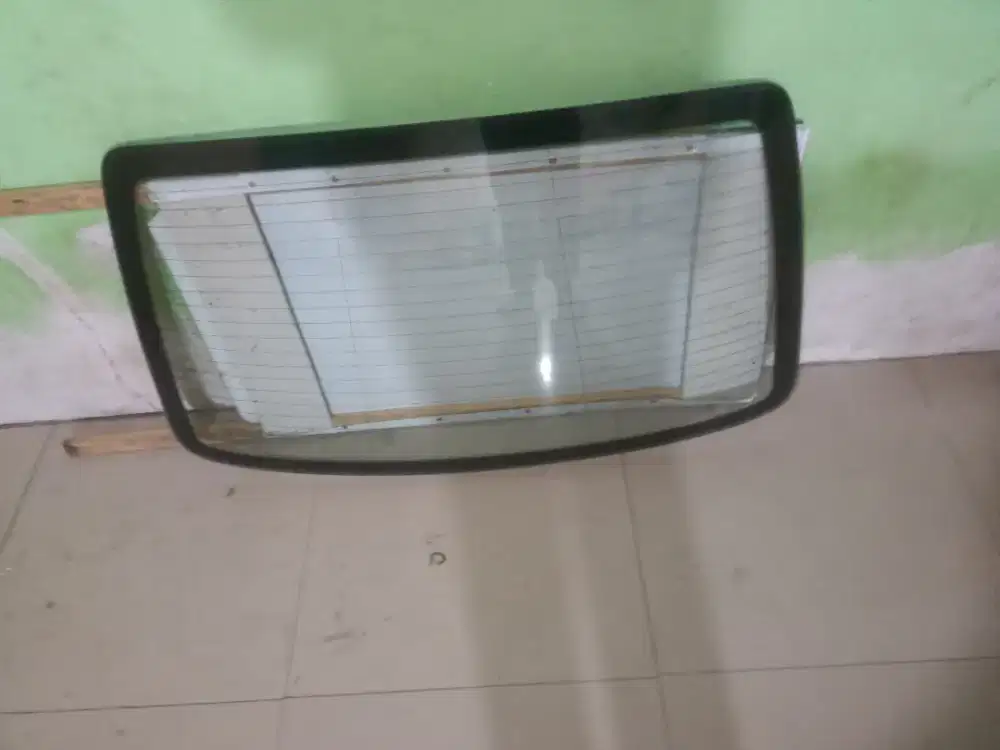 Kaca bagasi chevrolet lova/ kaca belakang