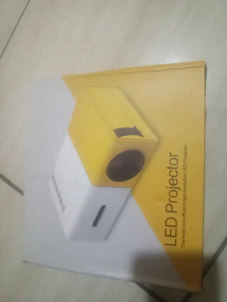 LED projector YG300 second