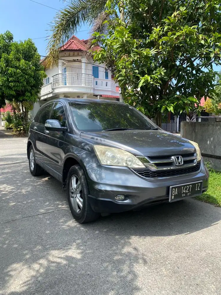 crv istimewa pakaian pribadi