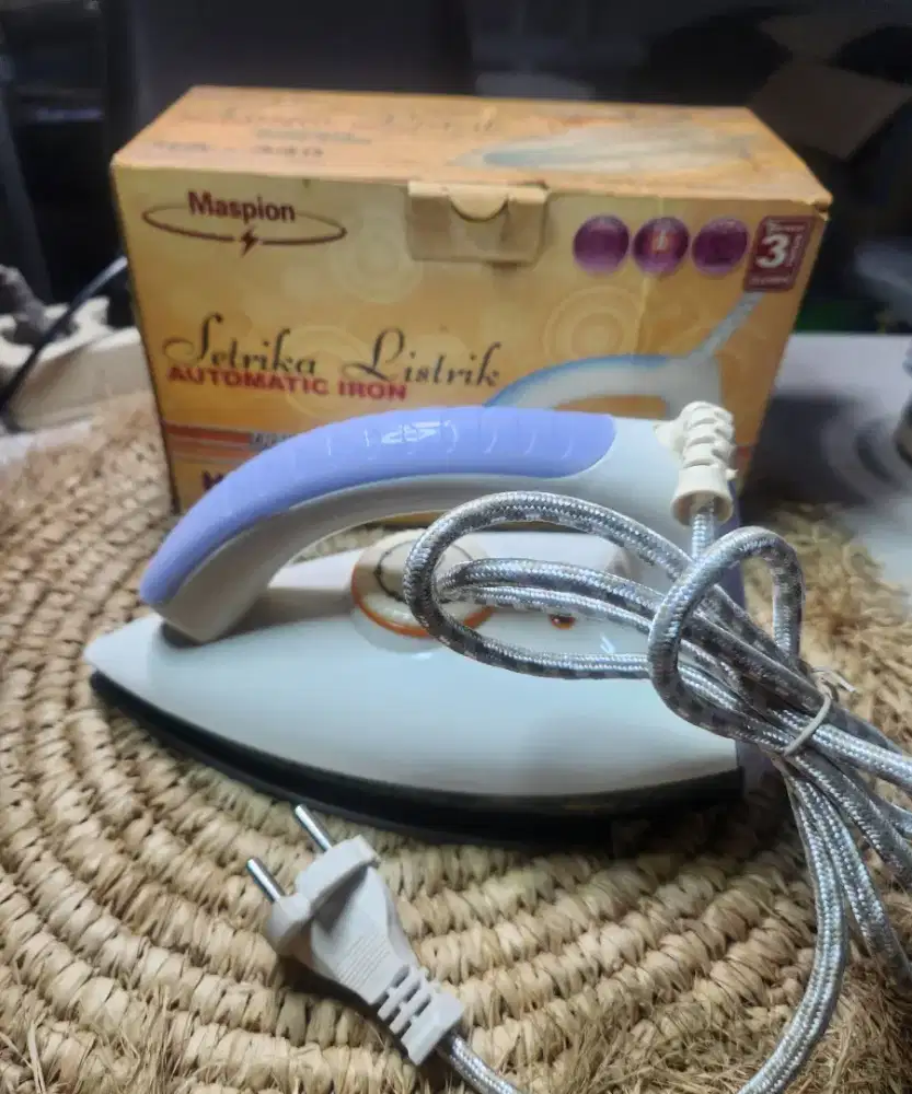Setrika Listrik merk *Maspion tipe HA-340*