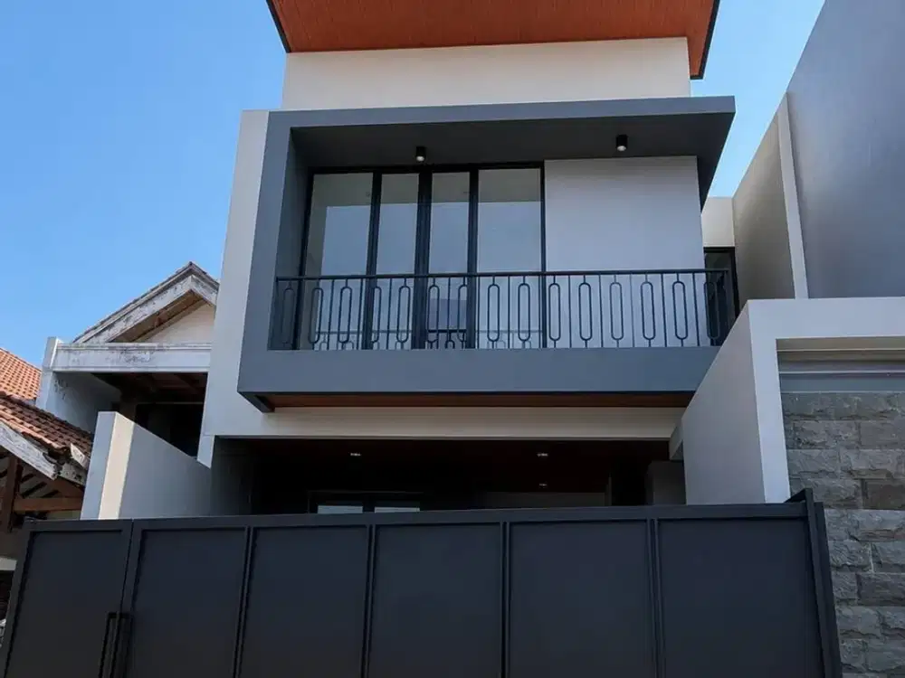 DIJUAL RUMAH BARU GRESS DI MANYAR TIRTOYOSO, SURABAYA TIMUR