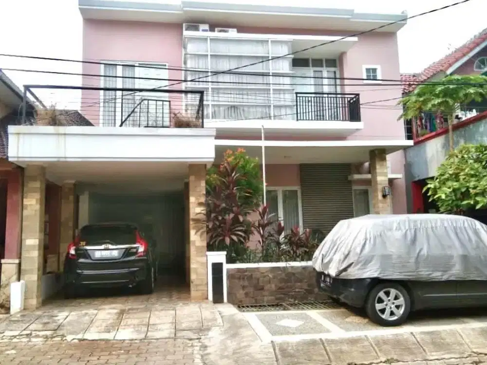 Rumah 2 Lantai Lokasi Strategis di Persada Kemala Bekasi