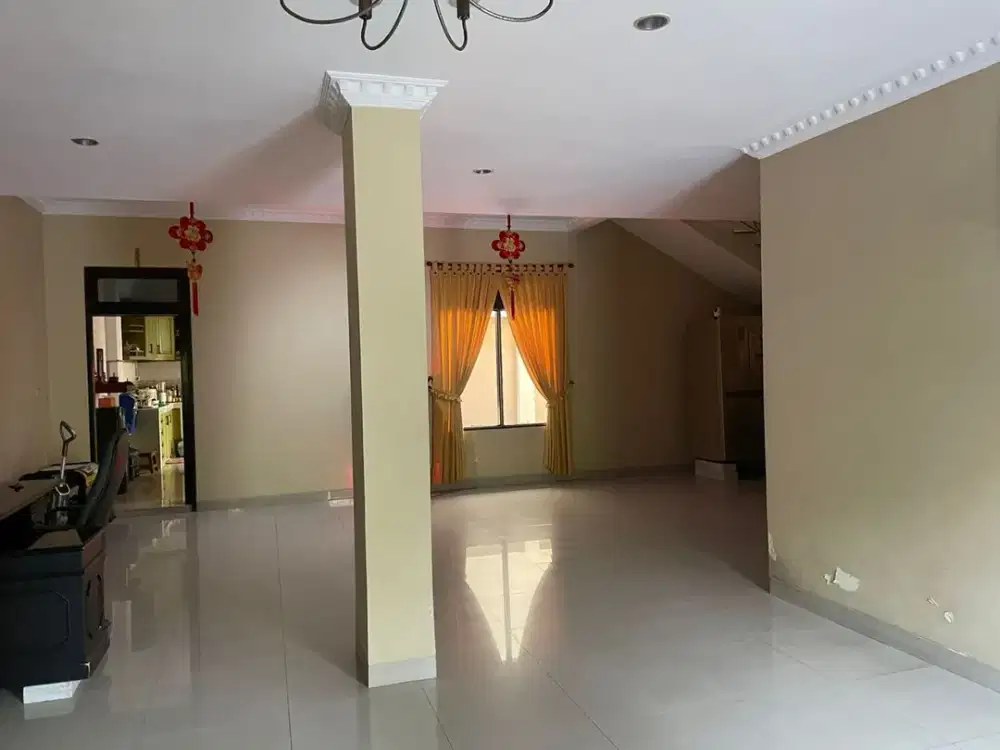 jual rumah taman palem lestari