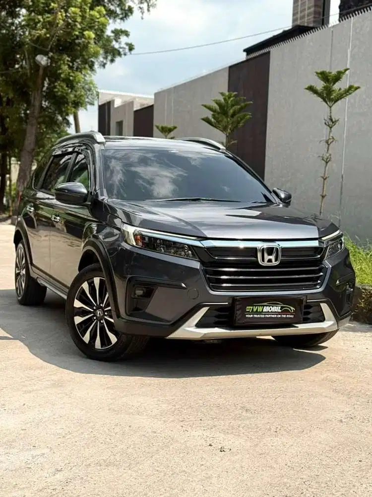Honda BRV Prestige CVT 2023 Grey 2022 2024