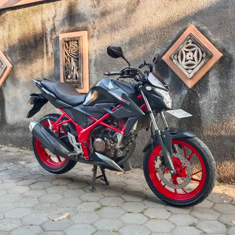 Honda CB150R 2016