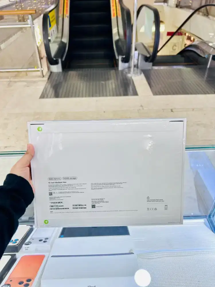 NEW MacBook Neo Apple 13-inch A18 Pro 512GB Silver