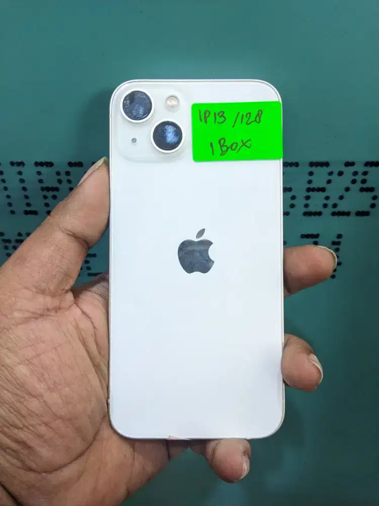 iphone 13 warna putih ex ibox 128gb bh 76  lengkap lcd 3x gantian