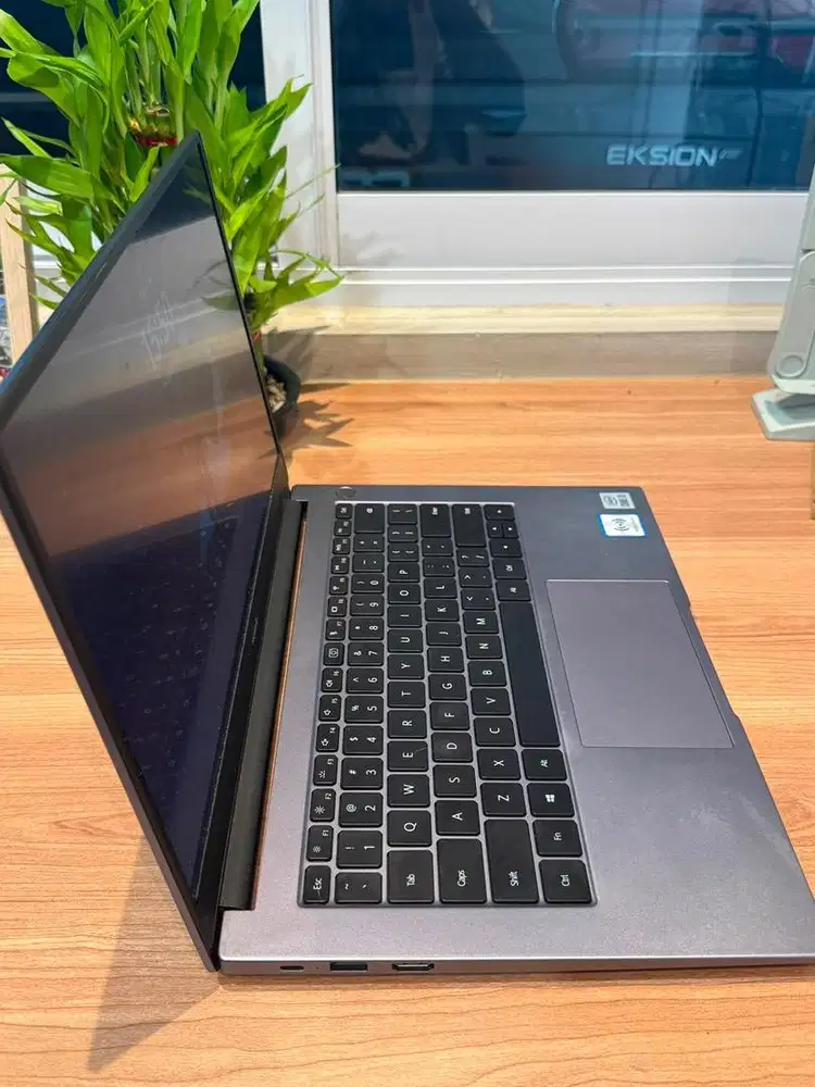 Huawei matebook D14 i3
