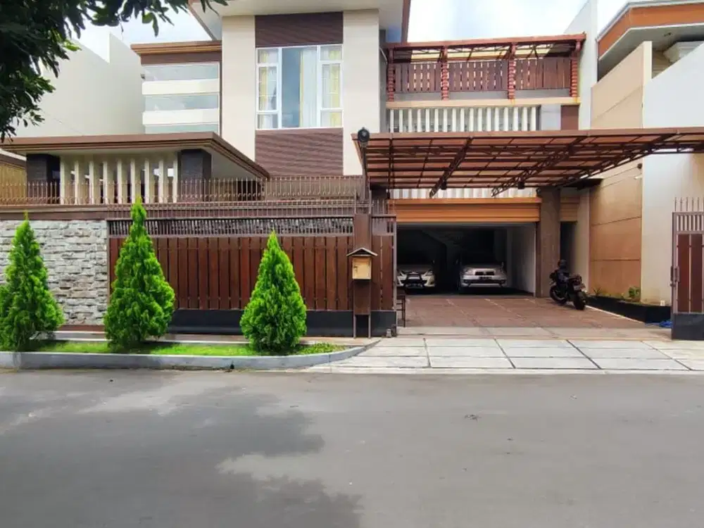 RUMAH MEWAH DI SETURAN