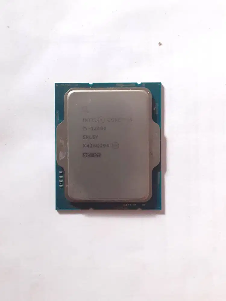 Processor I5 Gen12 dan DDR4 8GB