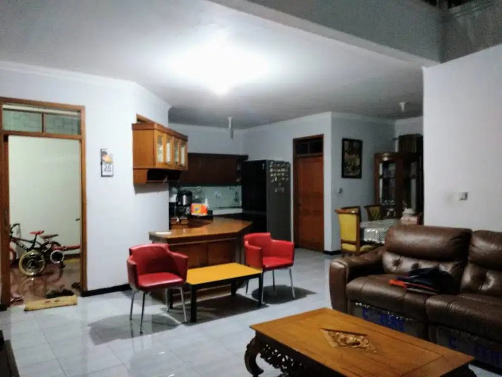 Dijual Rumah Terawat 2 Lantai di Komplek Kurdi Bandung