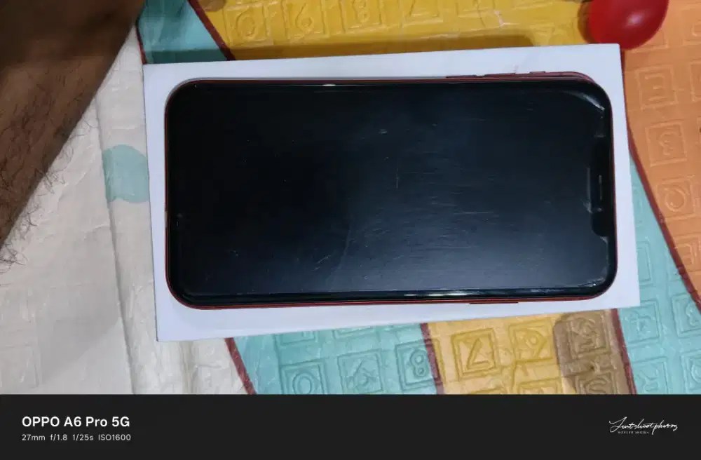 iPhone 64 GB Red