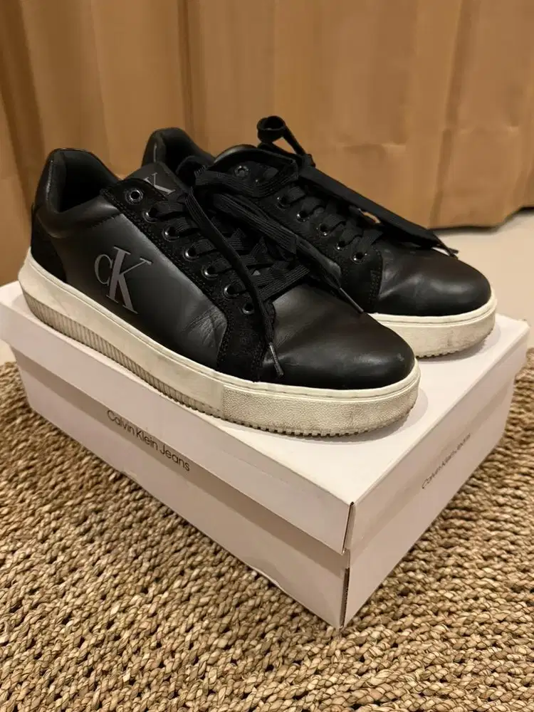 Sepatu Calvin Klein Asli, Size 44 Bagus