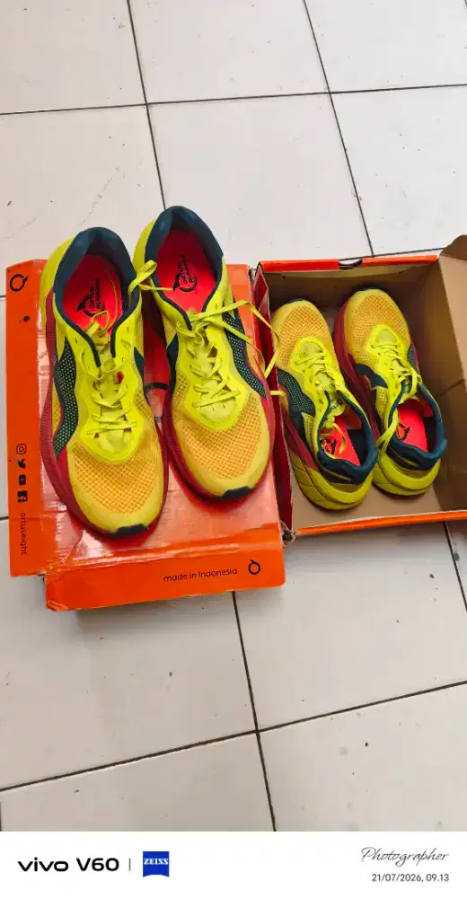 Sepatu lari ortus hypefuse 3