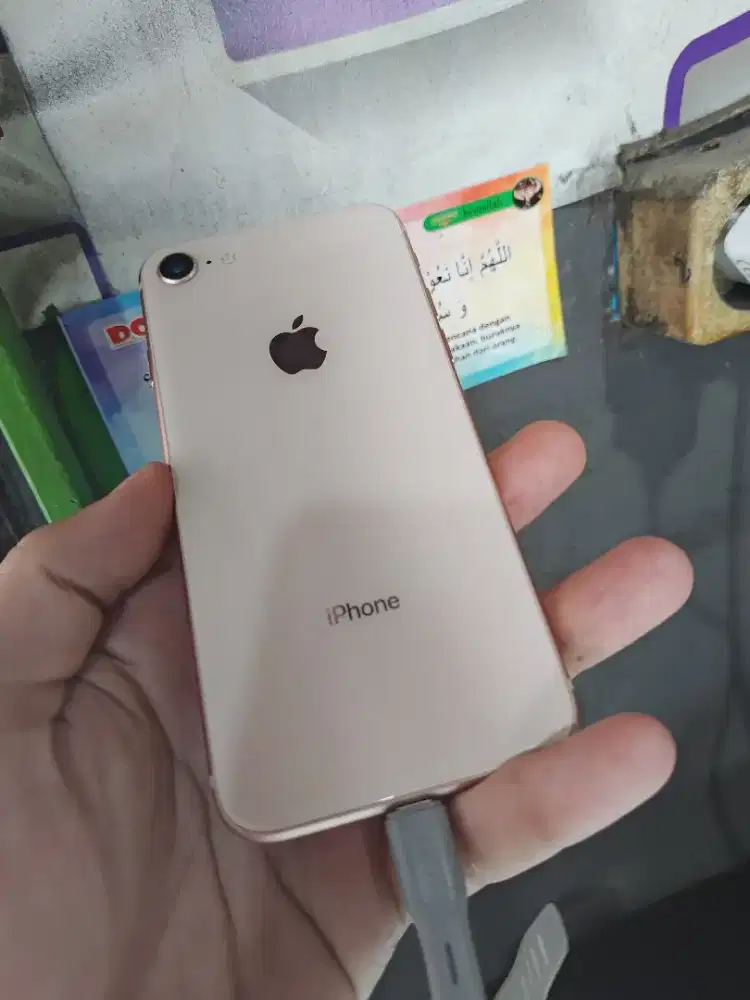 Iphone 8 64gb all operator dus ORI