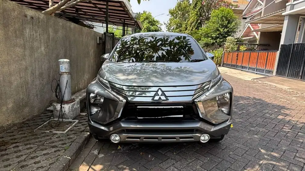 MITSUBISHI XPANDER 1.5L ULTIMATE 2017/2021 - ABU METALIK