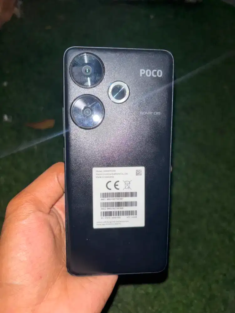 Poco f6 12/512gb