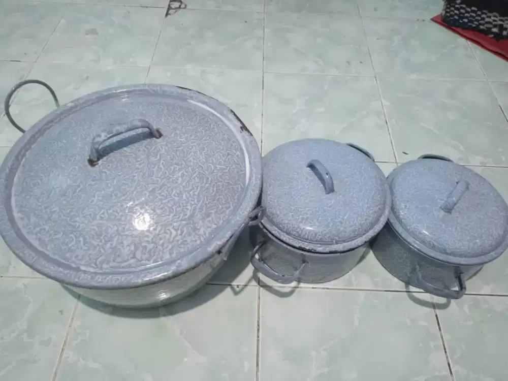 Panci blirik satu set
