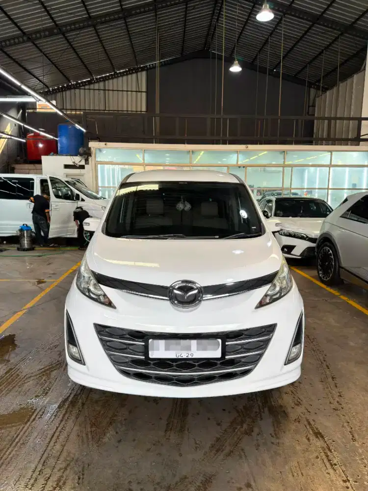 Mazda Biante 2012