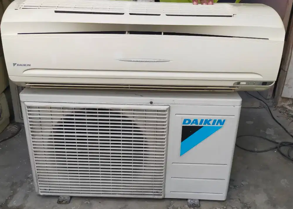 AC Daikin Thailand 1/2 pk