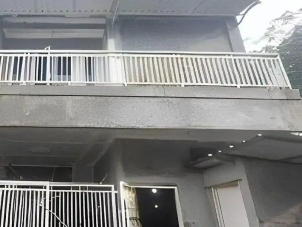 Dijual Dibawah Harga Pasaran Rumah Luas di Galaxy Bekasi