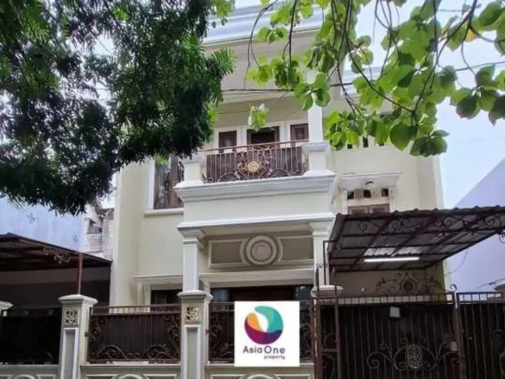 Disewakan Cepat Rumah 2 Lantai Fasilitas Private Kolam Renang Dalam Komplek di Pondok Kelapa Jakarta Timur