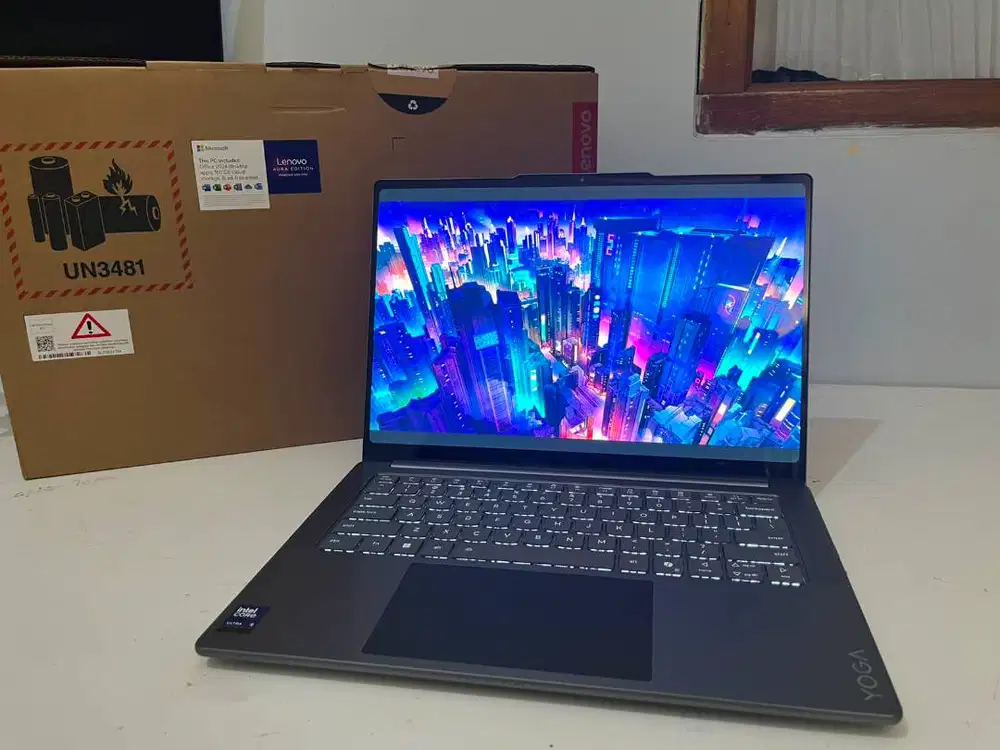 Lenovo Yoga Pro 7 14IAH10 Ultra 9 285H / 32GB / 1TB - Battery 99%