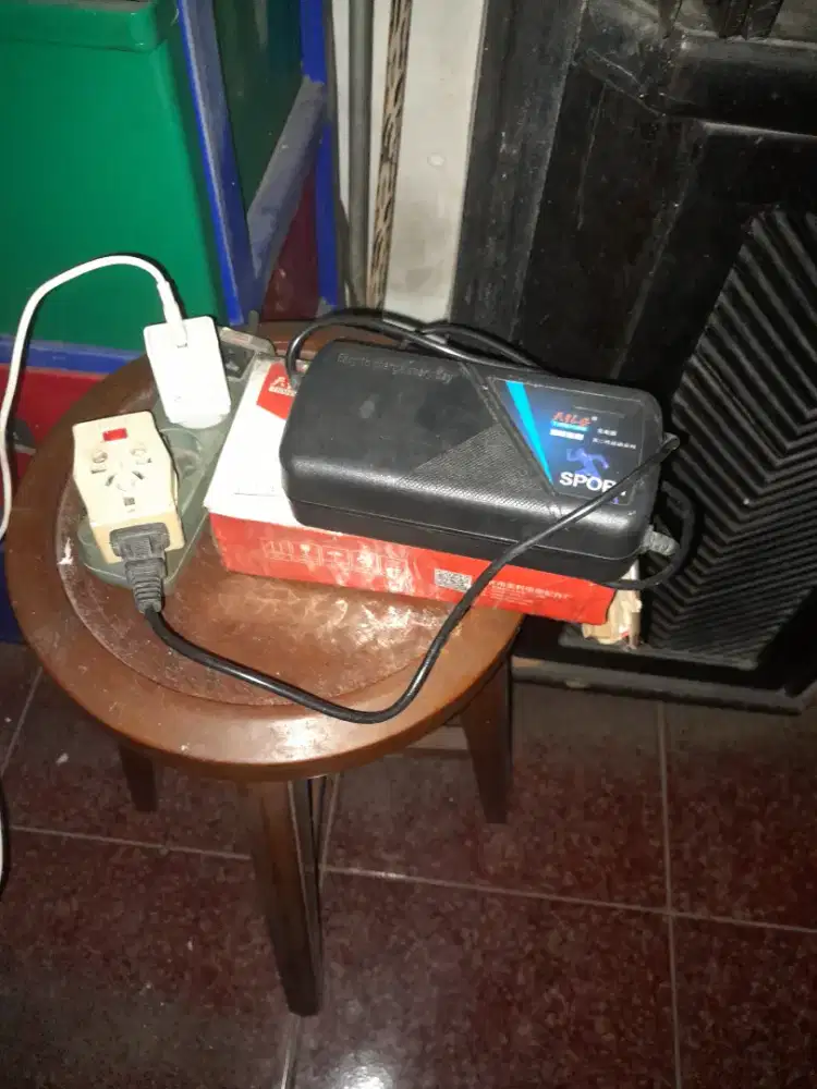 Charger sepedah listrik