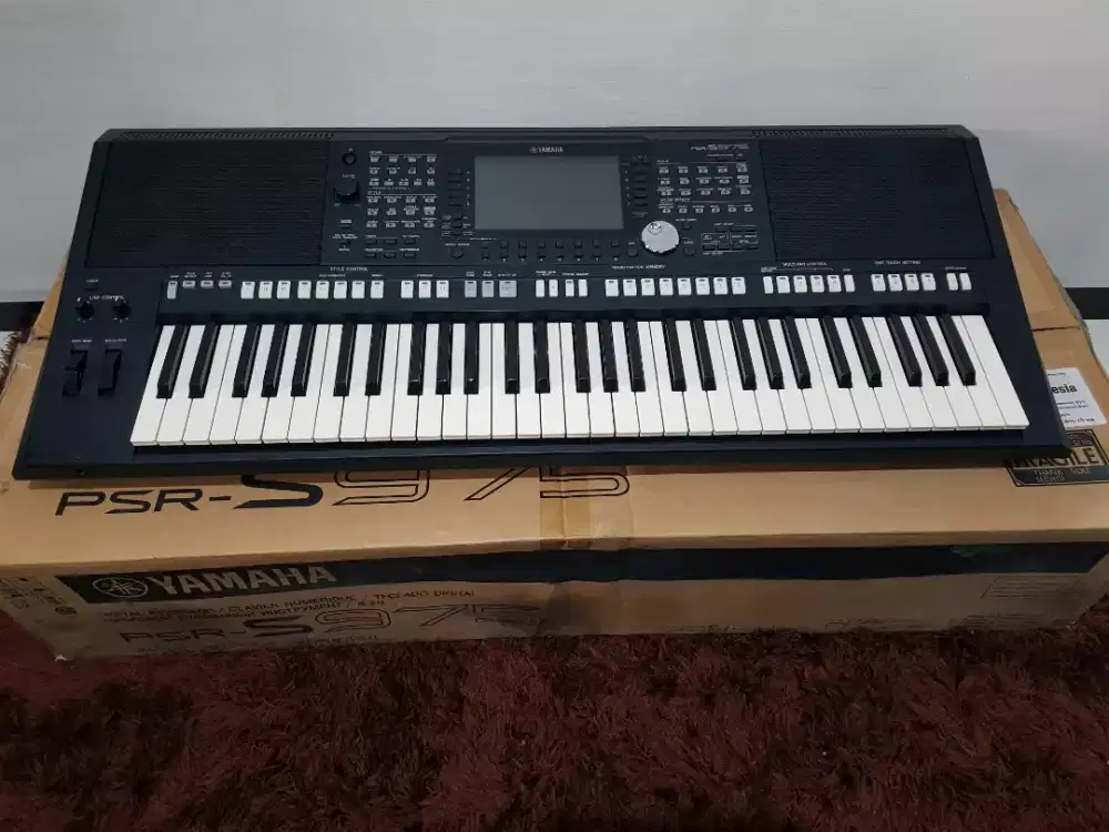 YAMAHA PSR S975 ISTIMEWA