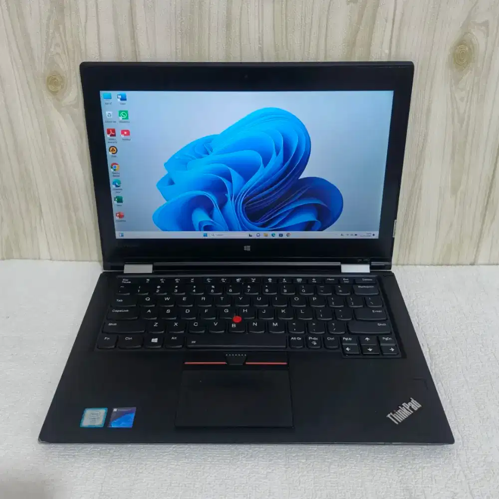 Lenovo thinkpad yoga 260 12,5inch core.i7 Ram8GB/ssd256GB bogor