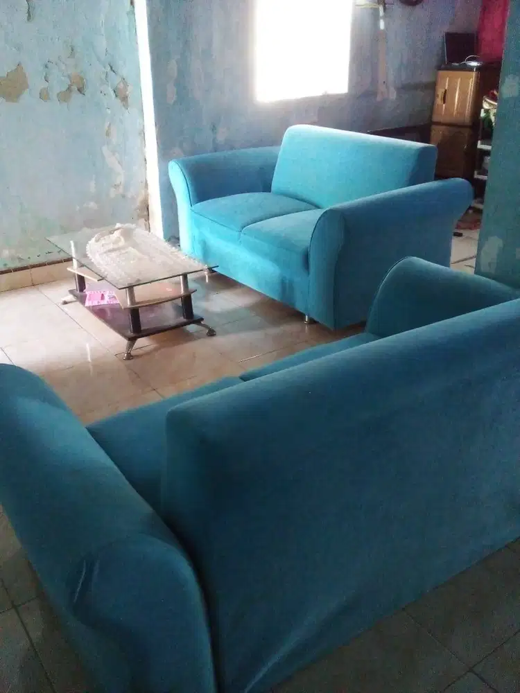 BU Jual Sofa dan Meja Kaca 1 set