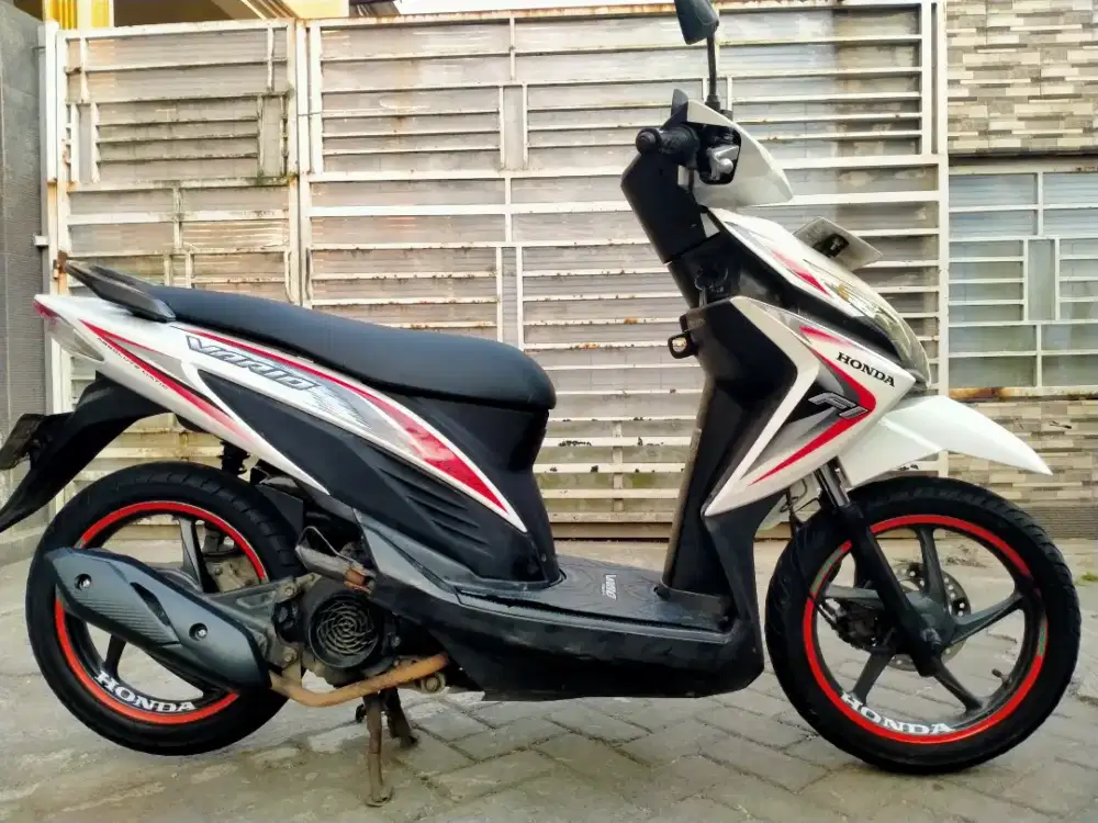 Honda Vario LED lengkap motor sehat keterangan detail dibawah