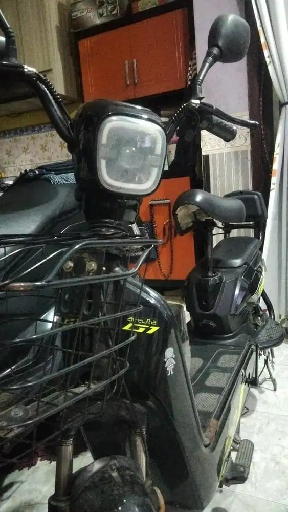 Sepeda Listrik Genio
