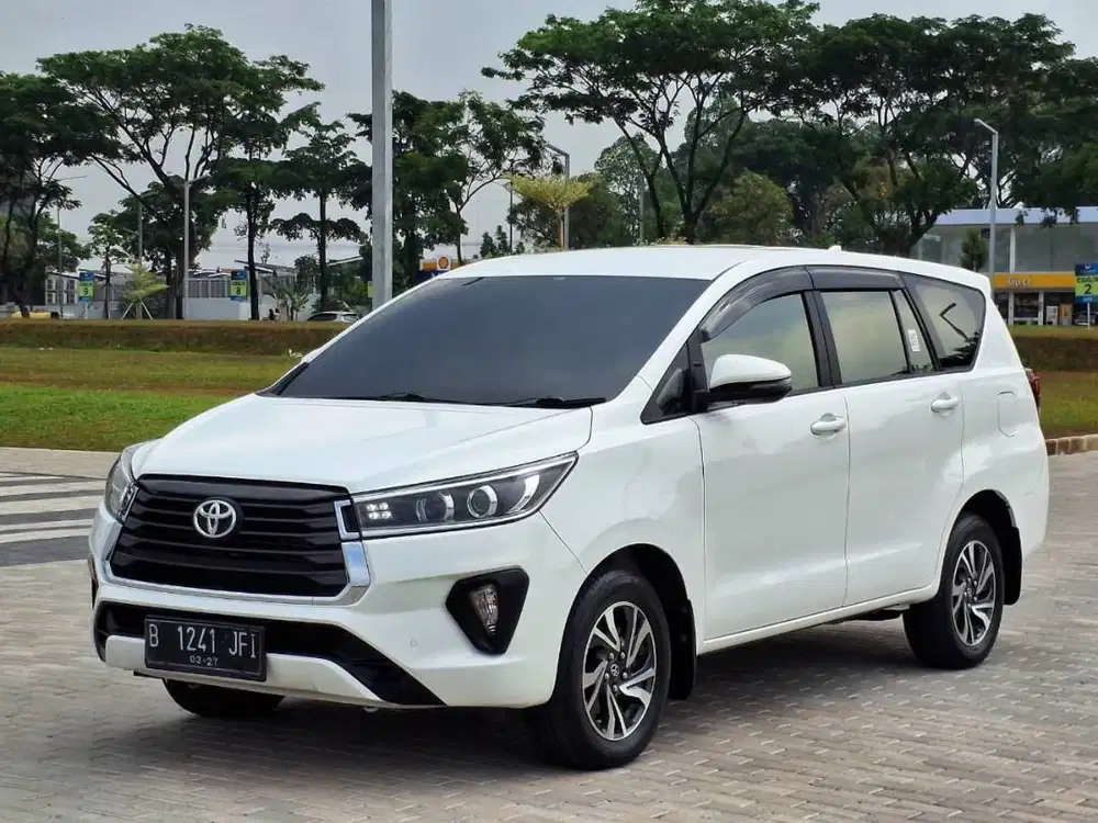 Innova Reborn V Diesel AT 2022 - Best condition, Pajak Panjang