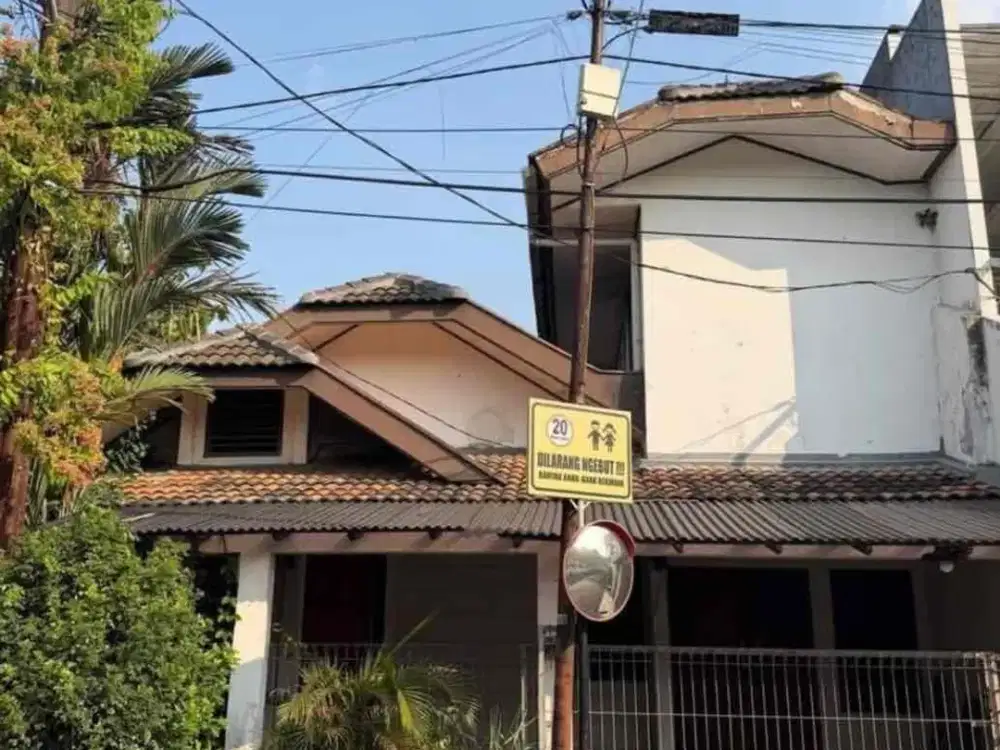 Rumah Luas di Perumahan Taman Bintaro, Rengas, Ciputat Timur