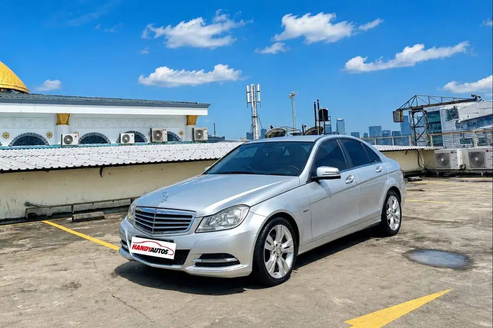 Mercedes Benz C200 Avantagrde 2013 Automatic Abu abu metalik