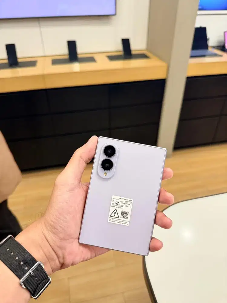 Pre Order Samsung Galaxy Z Fold 8 12/512