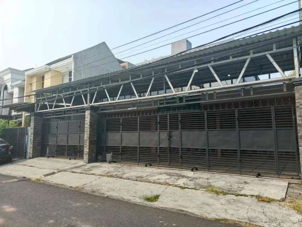 bangunan ex showroom kavling hankam joglo Jakbar