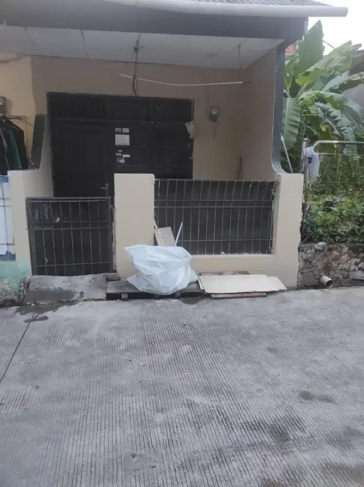 Dijual Rumah bangunan lama 1 lantai di Duri Kosambi, cengkareng