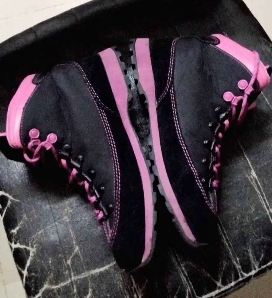 HELLY HANSEN MID CUT (HH) 39/24 Vibram