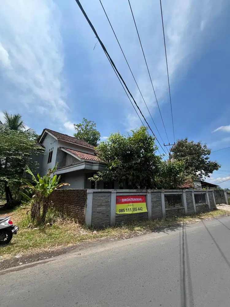 DISEWAKAN RUMAH 5 KAMAR