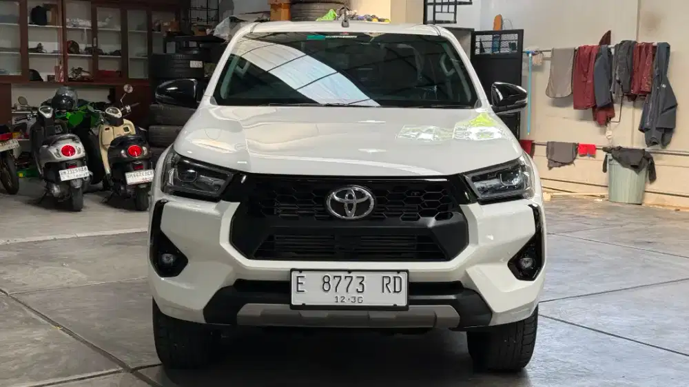 Toyota Hilux DC V 4X4 AT