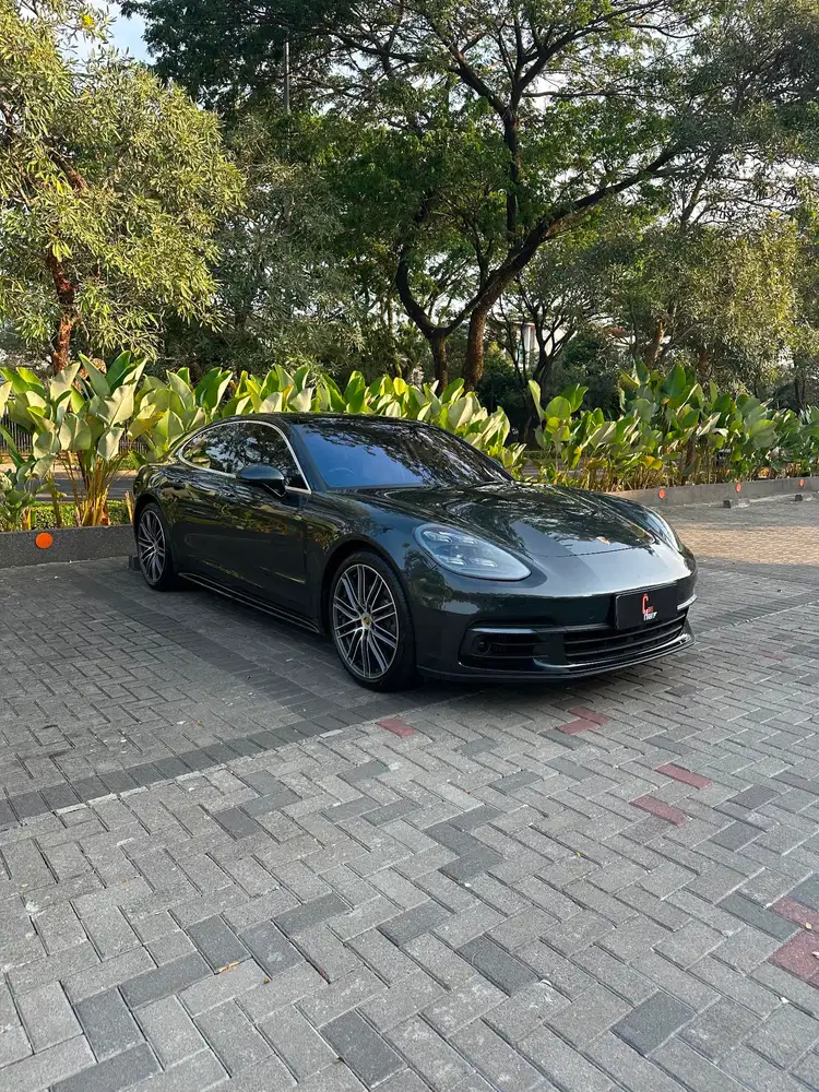 Porsche Panamera 4S 2.9L AT NIK 2017
