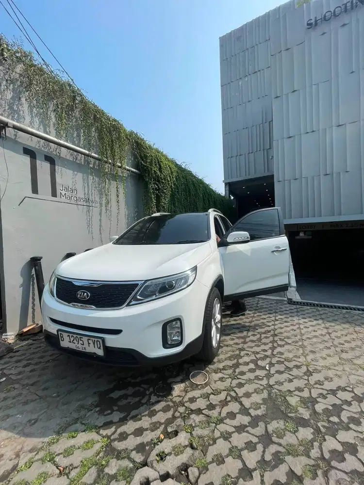 JUAL MOBIL KIA SORENTO MULUS PEMAKAIAN APIK 2023 -2026