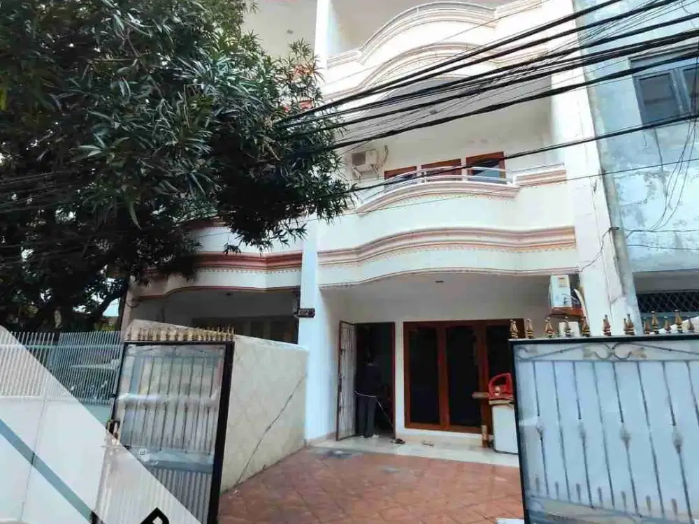 DIJUAL RUMAH 10x20 MANGGA BESAR, Jakarta Barat.