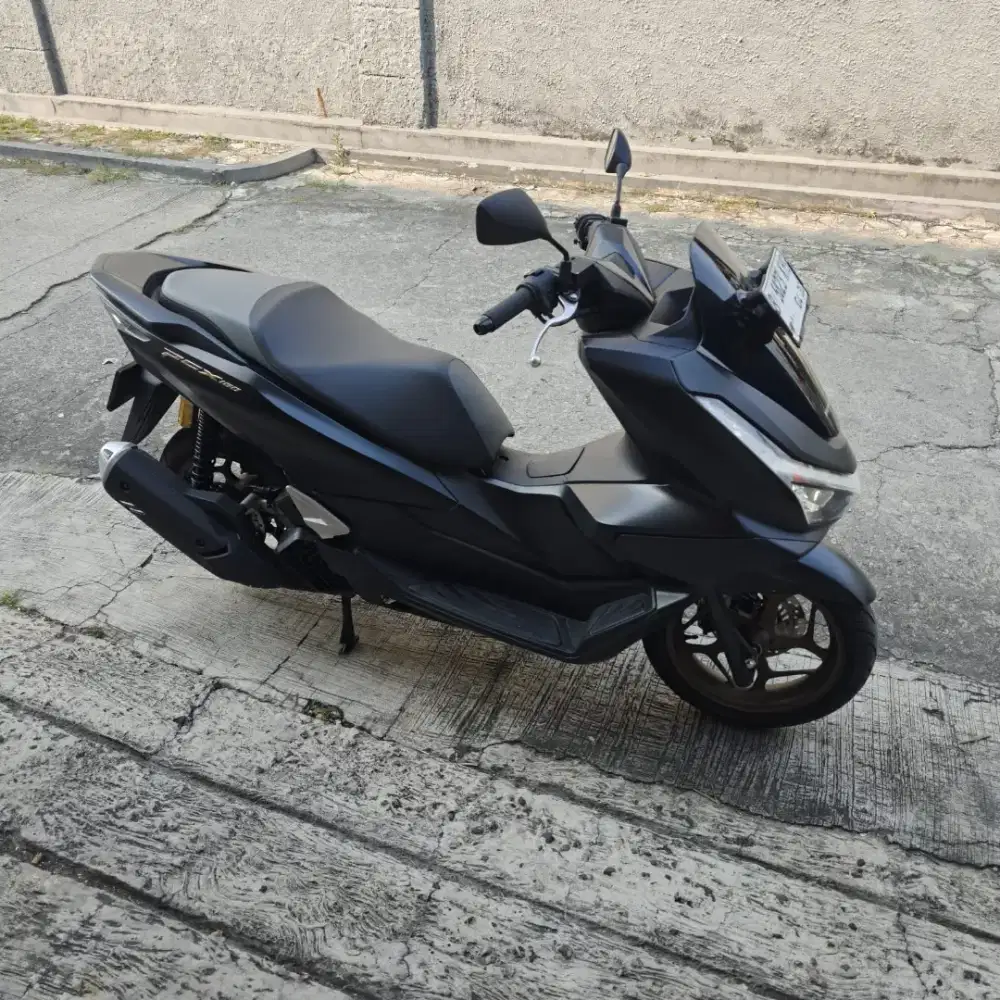 Honda PCX roadsink tahun 2025 seperti baru km 500